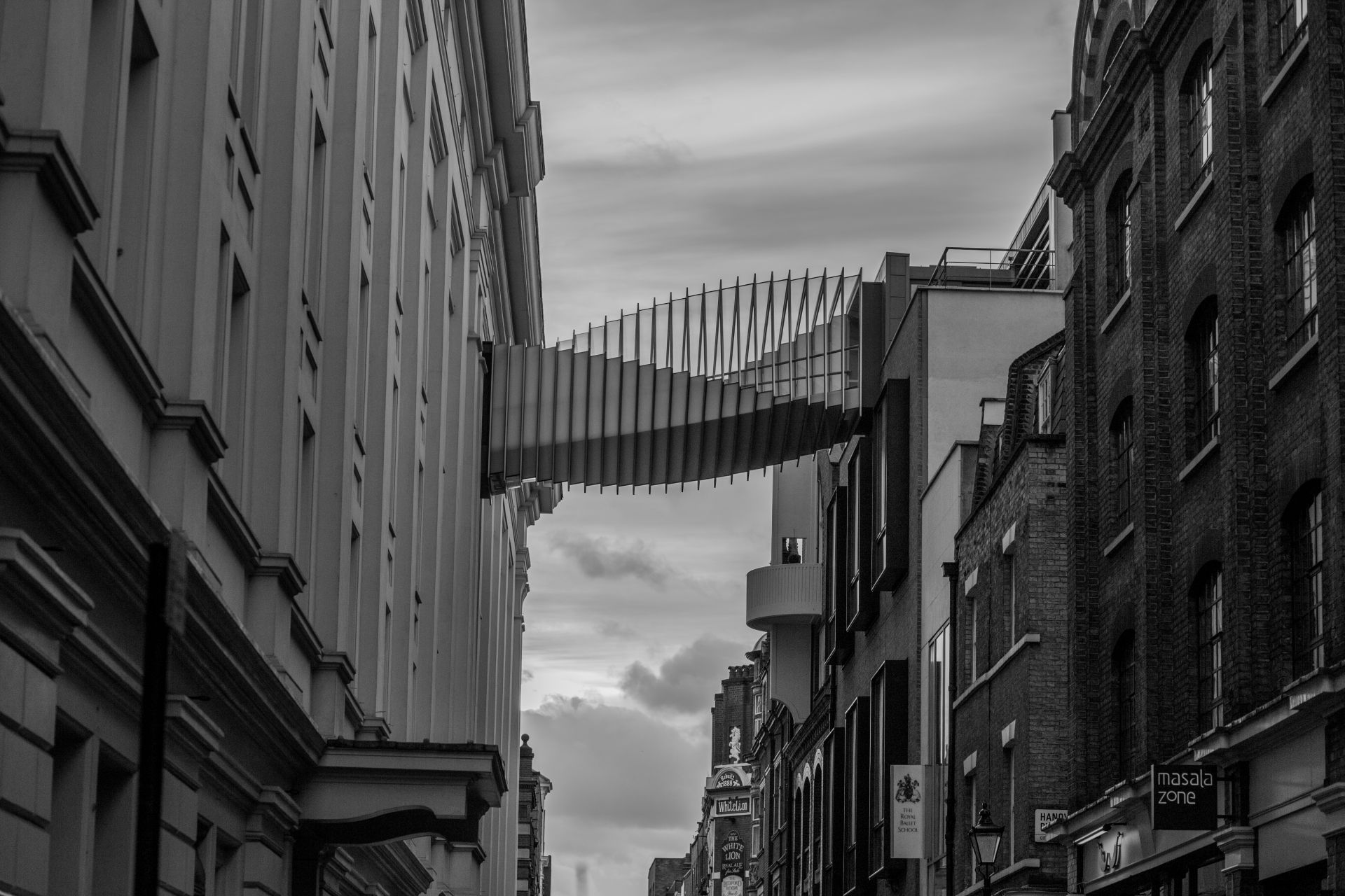 我們徜徉在不受限的設計世界